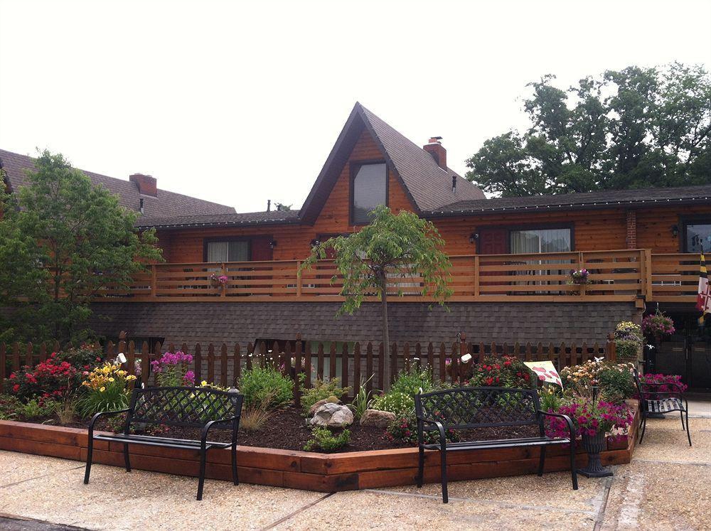 Inn At Deep Creek Oakland Exterior photo