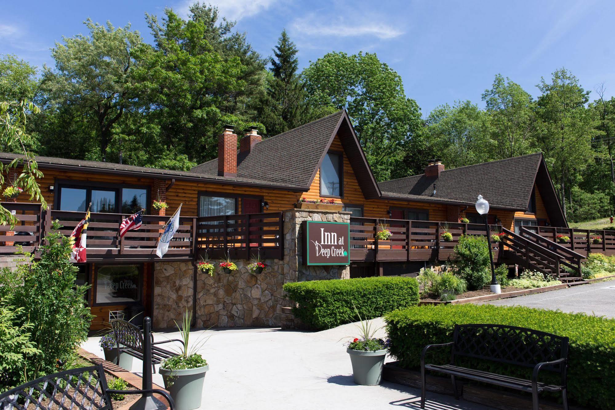 Inn At Deep Creek Oakland Exterior photo